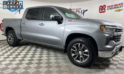 2025 Chevrolet Silverado LT