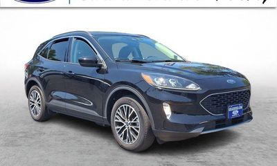 2022 Ford Escape SEL Phev