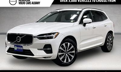 2023 Volvo XC60 Core Bright Theme