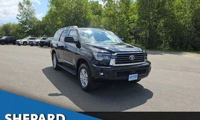 2019 Toyota Sequoia SR5 Grade