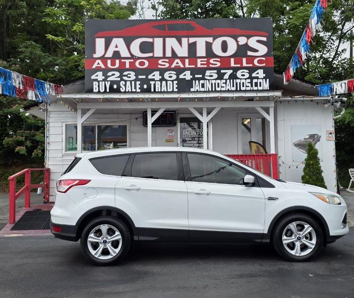 2016 Ford Escape — a typically priced live listing
