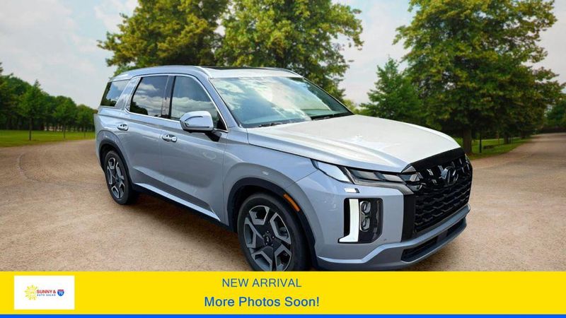 2023 Hyundai Palisade — a typically priced live listing