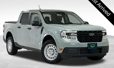 2022 Ford Maverick XL