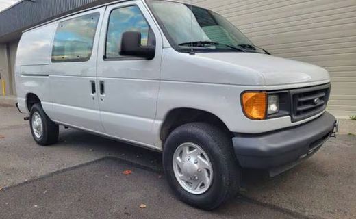 2005 Ford E-250