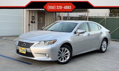 2013 Lexus ES 300H