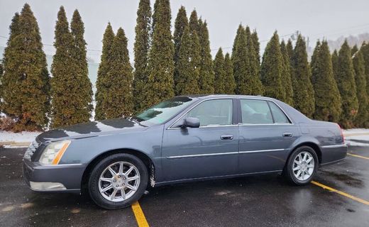 2011 Cadillac DTS Luxury