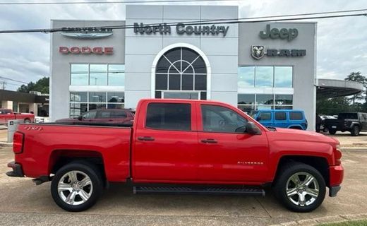 2018 Chevrolet Silverado Custom
