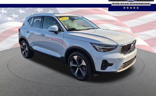 2024 Volvo XC40 Plus Bright