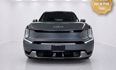 2024 Kia EV9 Land