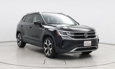 2022 Volkswagen Taos 4MOTION SEL