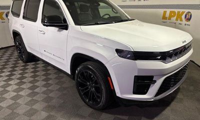 2026 Jeep Grand Wagoneer Summit