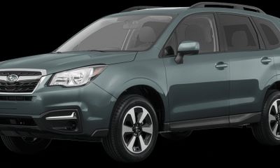 2018 Subaru Forester Premium ES