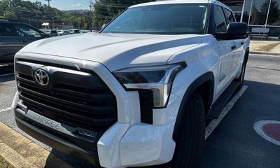 2024 Toyota Tundra SR5