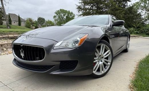 2016 Maserati Quattroporte Essence