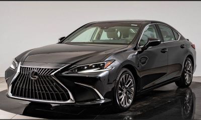 2024 Lexus ES 300H Ultra Luxury