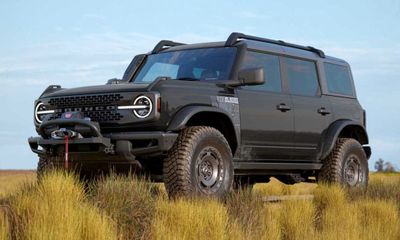 2024 Ford Bronco Outer Banks