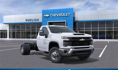 2026 Chevrolet Silverado HD Work Truck