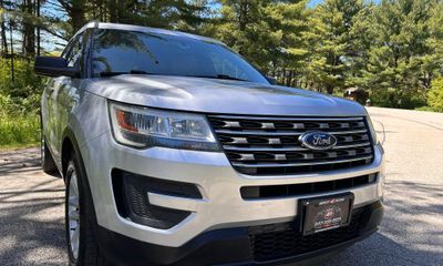 2016 Ford Explorer Base