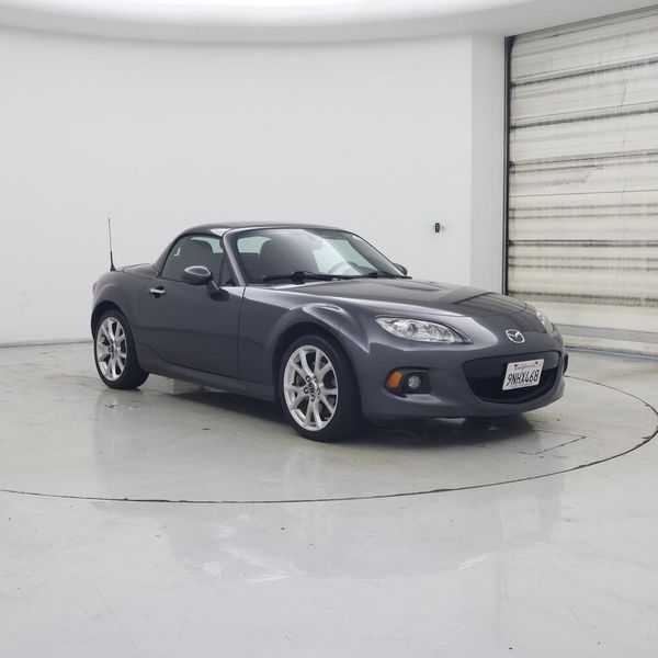 2014 Mazda MX-5 — a typically priced live listing