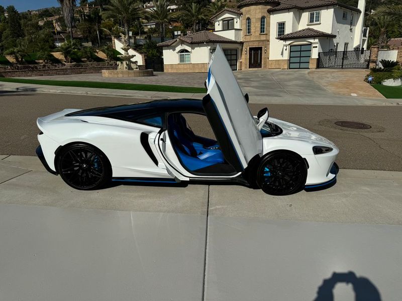 2023 McLaren GT — a typically priced live listing