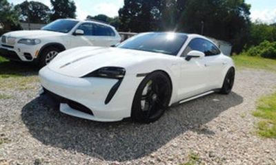 2020 Porsche Taycan Turbo S