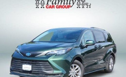 2025 Toyota Sienna Platinum