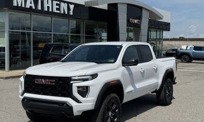 2024 GMC Canyon Elevation