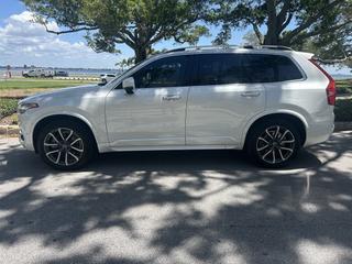 2017 Volvo XC90 Momentum