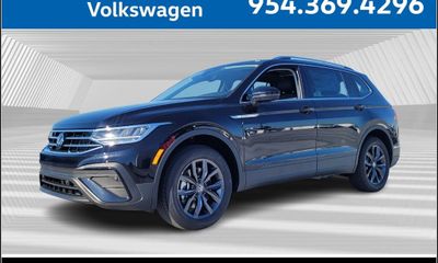 2023 Volkswagen Tiguan SE