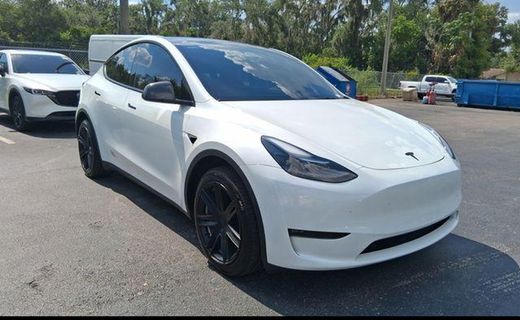 2024 Tesla Model Y Long Range