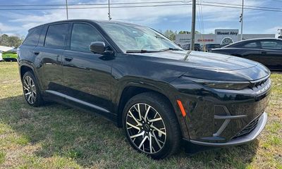 2025 Jeep Wagoneer S Limited