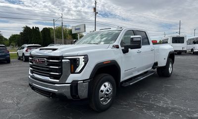 2026 GMC Sierra HD SLT