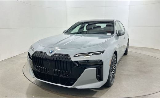2026 BMW 750E xDrive