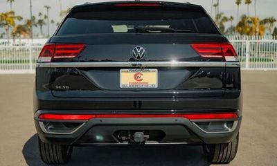 2023 Volkswagen Atlas Cross Sport SE W Tech