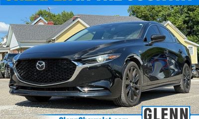 2023 Mazda MAZDA3 Premium Plus Package