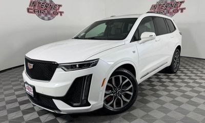 2023 Cadillac XT6 Sport Platinum