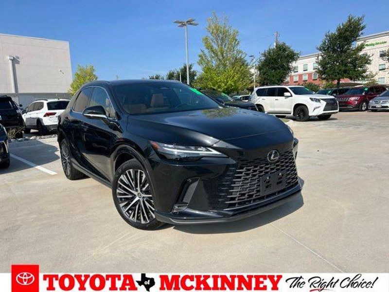 2023 Lexus RX — a typically priced live listing