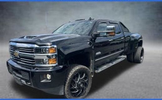 2017 Chevrolet Silverado High Country