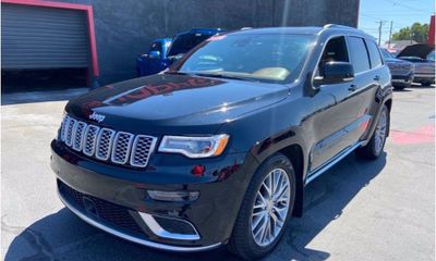 2018 Jeep Grand Cherokee Summit