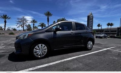 2015 Toyota Yaris L