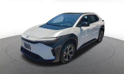 2024 Toyota BZ4X XLE