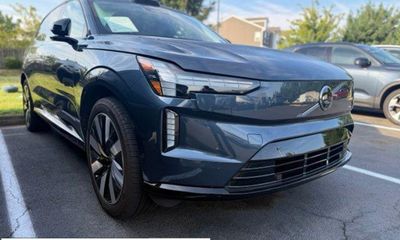 2025 Volvo EX90 Ultra
