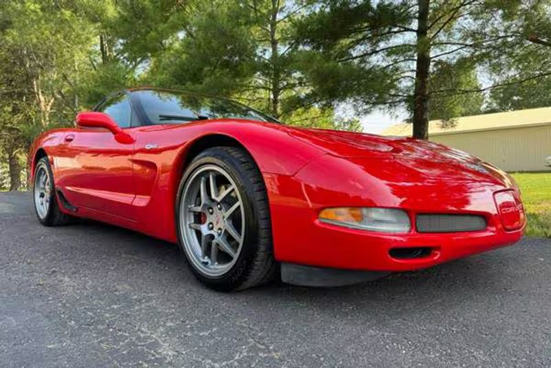 2003 Chevrolet Corvette — a typically priced live listing