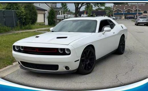 2015 Dodge Challenger SXT Plus