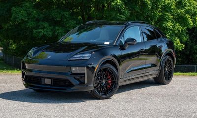 2026 Porsche Macan