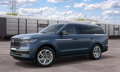 2027 Lincoln Navigator Premiere