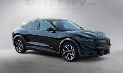 2025 Ford Mustang Mach-E Select