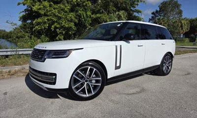 2026 Land Rover Range SE