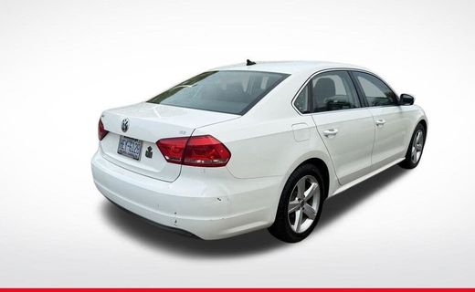 2013 Volkswagen Passat SE