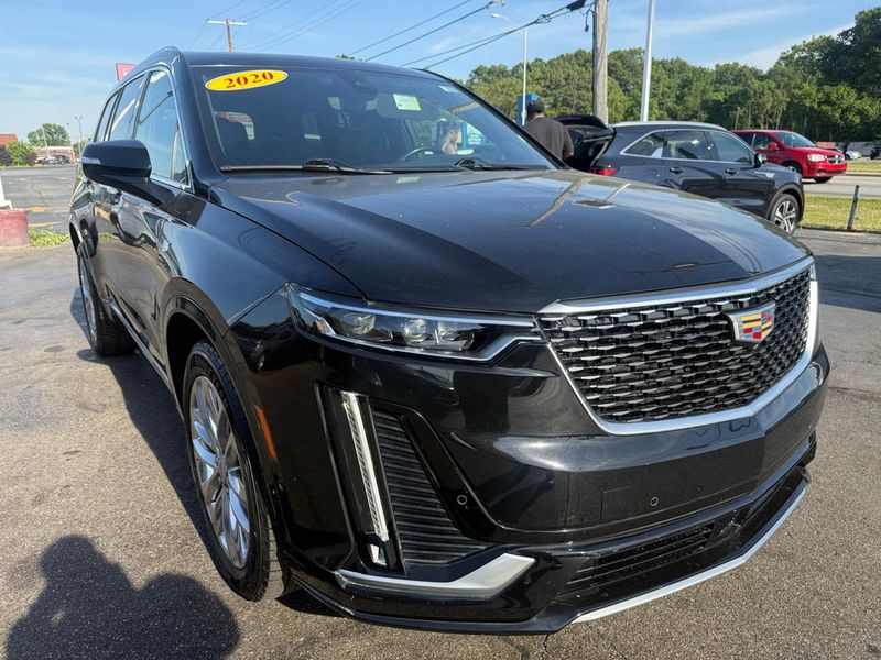 2020 Cadillac XT6 — a typically priced live listing